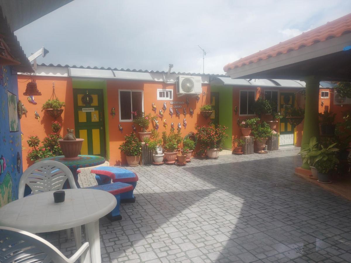 Terrakota Apartments Willemstad Exterior photo